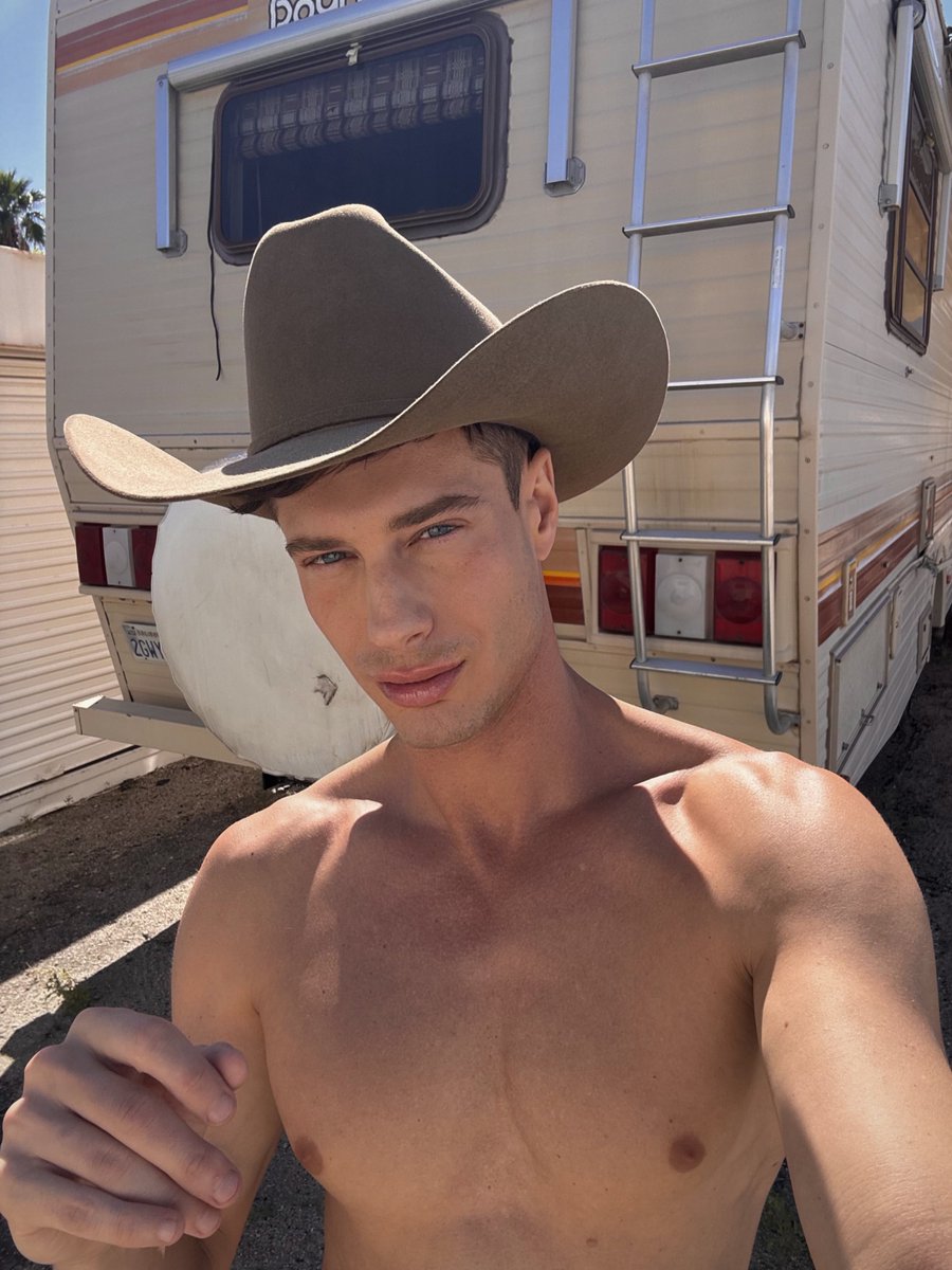 𝙍𝙮𝙖𝙣 𝙊𝙧𝙞𝙤𝙣 tweet media