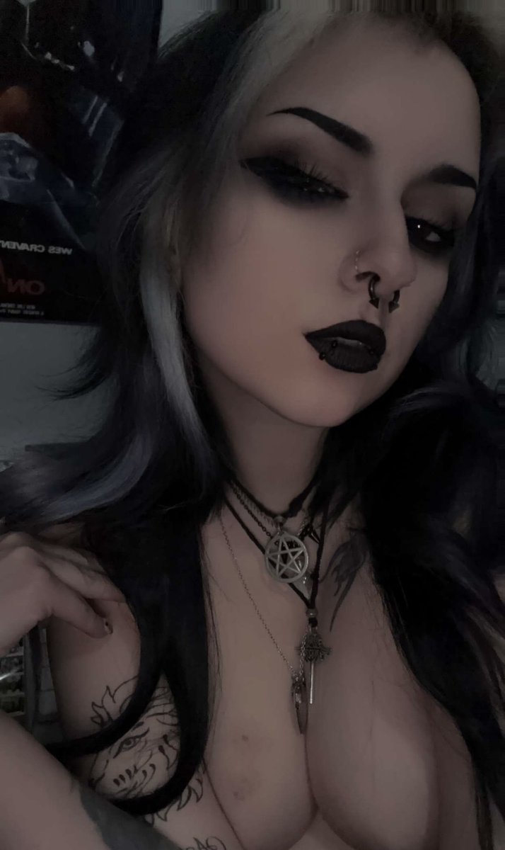 meowpusxy's tweet photo. Nsfw twt lets see if this goes as planned
⛤
Blake • She/They • 28
⛤
Mostly dom but also switch
⛤
Kinks will be below
⛤
Horror freak &amp; collector
⊱༺༒︎༻⊰
Like &amp; rt for moots ! Looking for lots of em https://t.co/KaqfXvshwr