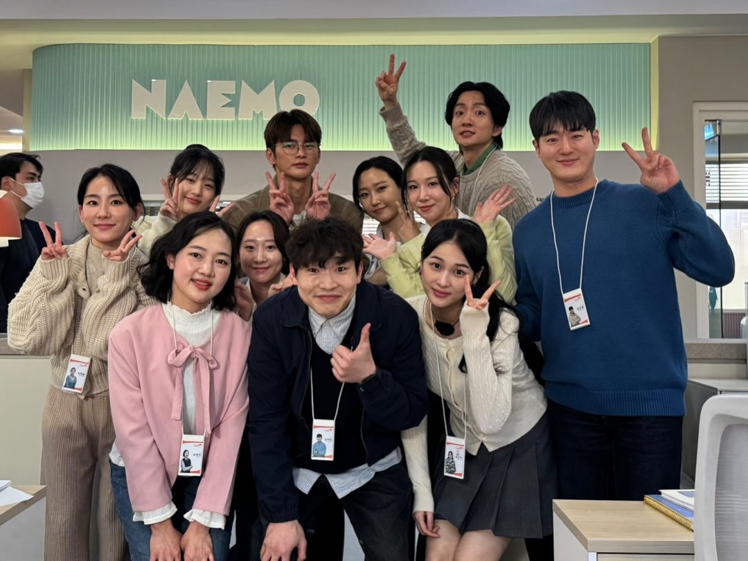 bfriendondemand's tweet photo. [📸] pallow_zh instagram

“<Boyfriend on Demand> is now on Netflix.”

#월간남친 #박지호 #서인국 #한가을 #류아벨 #조정원 #이진 #곽찬우 #BoyfriendOnDemand #ParkJiho #SeoInguk #HanGaeul #RyuAbel #ChoJeongwon #LeeJin #KwakChanwoo https://t.co/VXwnFKmjbt