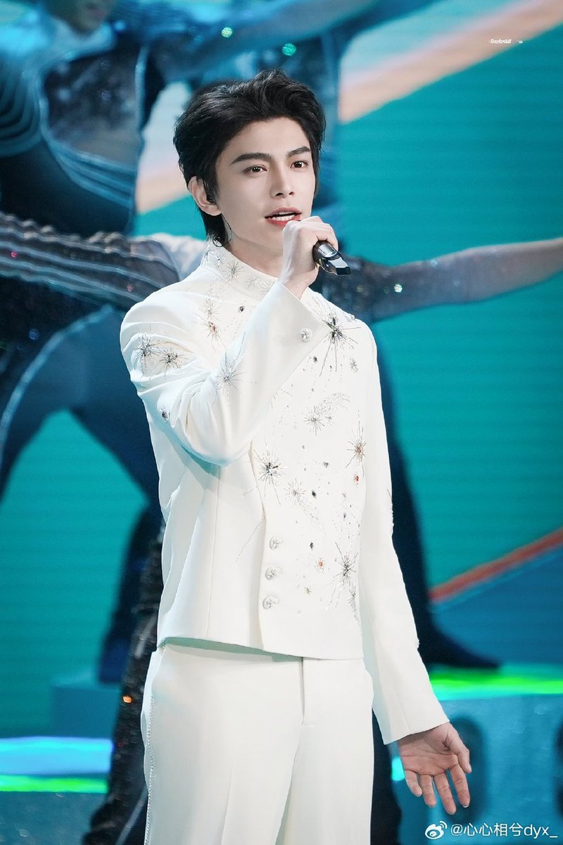 拖拉机-助理 tweet media