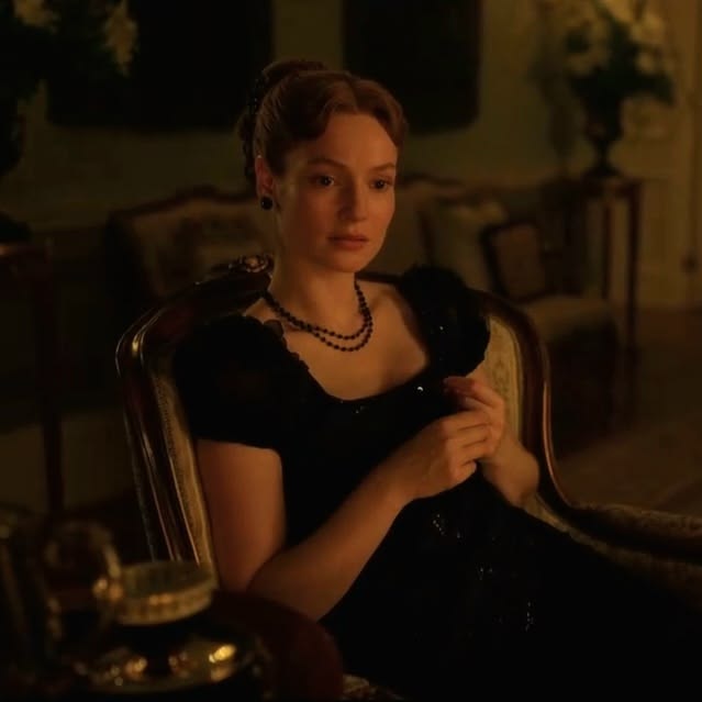 dearphiloises's tweet photo. I think I would like Philoise to be Season 5, simply on the fact Francesca seeing Phillip, another widow (guaranteed not widowed quite the same) so young, find love in Eloise and work through his guilt of second chances, would be a good thing to just show Francesca is possible. https://t.co/1wwL8k0BAP