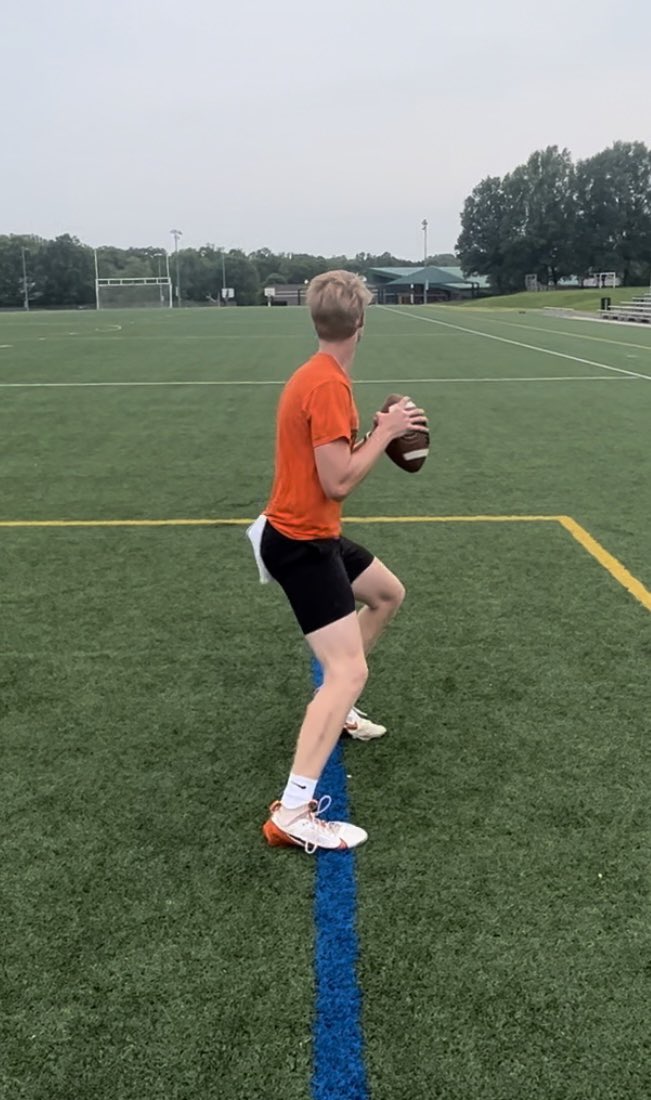 Brian Walrath, 2027 QB 6'4 215 tweet media