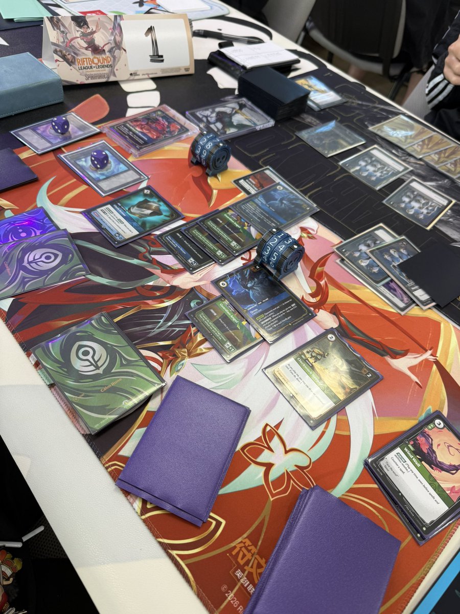 Angelo 🧱🔨 me so hORNNy tweet media