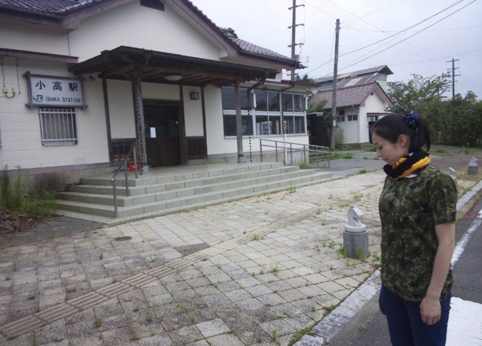 ohtoriemi's tweet photo. #東日本大震災 から15年が経ちました
日本は地震の多い国であり、それぞれにあの日があります

犠牲になられた方の御冥福をお祈りします

先生方との慰問やボランティア、その時の想いをドラマにさせて頂いたり、私もあの日を忘れません
https://t.co/u9uakT5AY5
#山田貴敏
#細野不二彦 
#河合克敏 https://t.co/fTiYNEdAZJ