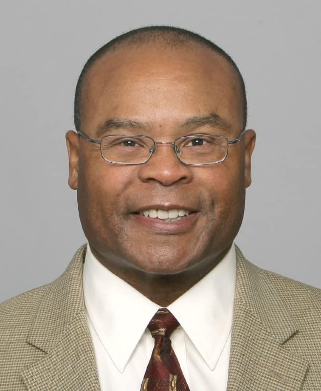 middlenamehank's tweet photo. @BlairKerkhoff Imagine letting this guy drop 43 on your head while he’s also coaching the San Francisco 49ers https://t.co/nJmrNVKDBj