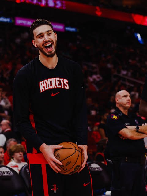 Clutch Time tweet media