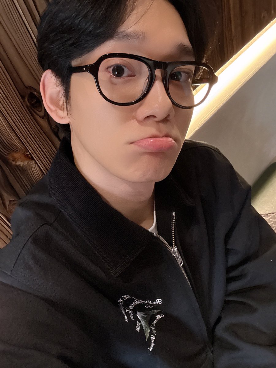 대리버블 tweet media