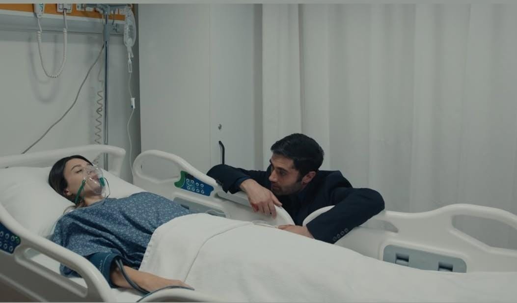 AnkaSes0's tweet photo. Her ikisini de aşamıyorum💔🥹
#bahkor #bucebusekahraman #YunusEmreYıldırımer
#polatelif #necatisasmaz #ozgunamal https://t.co/H8k8H8sGDw