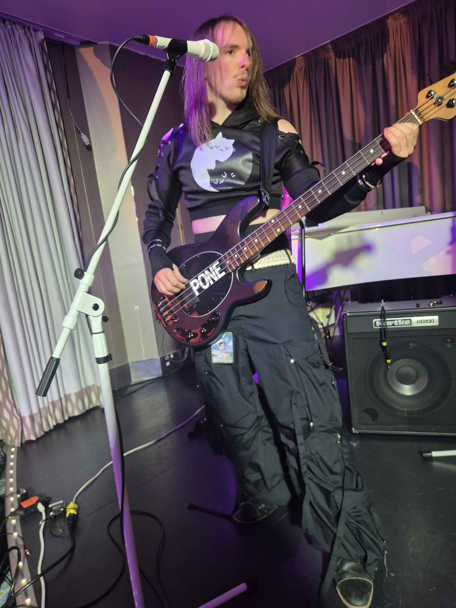 Frost Flare ➡️ Homecon 🏠 tweet media