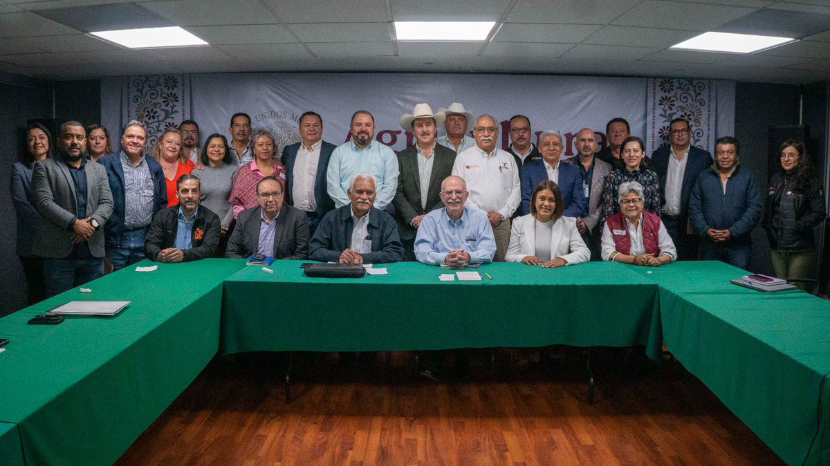 Julio Berdegué tweet media
