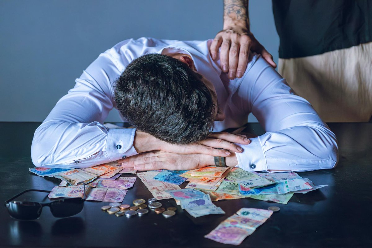 kavout's tweet image. Centene ($CNC) plummeted 15.97% despite a strong profit outlook. Why did the market panic? It's not about the headlines. Unpack the "Obamacare headwinds" and regulatory scrutiny driving this steep sell-off. #Centene #HealthcareStocks

kavout.com/market-lens/wh…