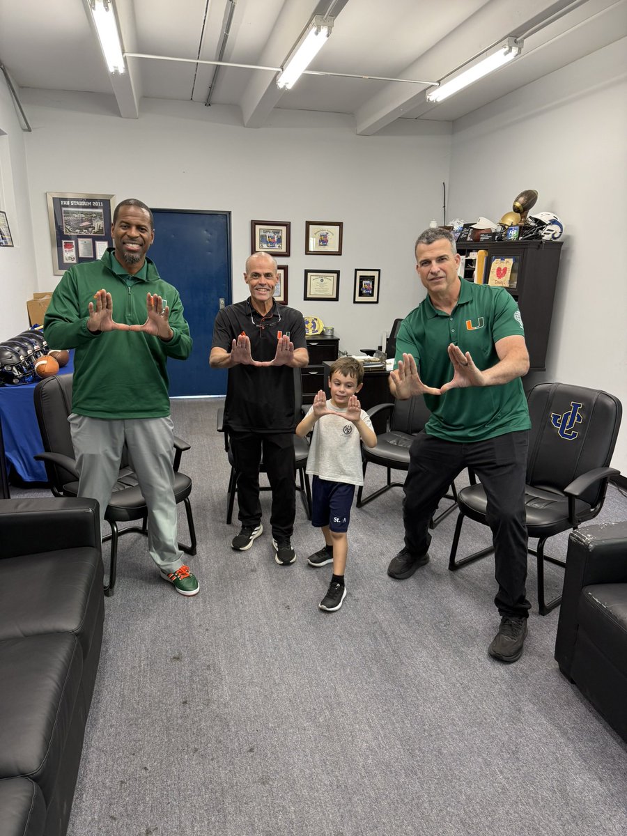 Coach Joe tweet media