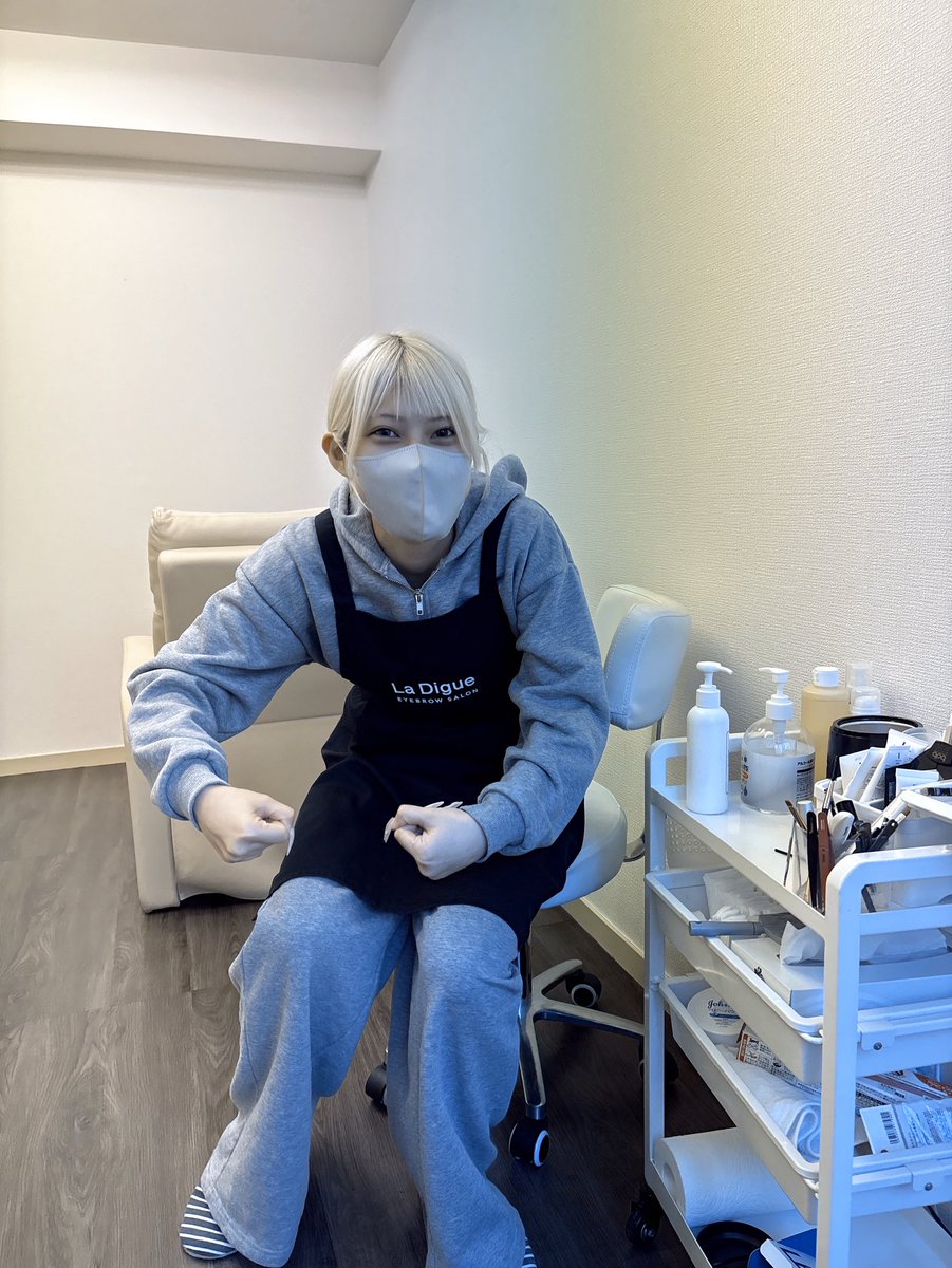 頑張りマッチョ💪

JR渋谷駅（ハチ公口）徒歩10分
宇田川町　東急ハンズ前
OPEN11:00 〜CLOSE22:00

#笹塚眉毛サロン #世田谷眉毛サロン #用賀眉毛サロン #渋谷メンズ眉毛 #メンズ眉毛サロン東京 

𓃟

ラディーグホットペッパー

beauty.hotpepper.jp/kr/slnH0005906…