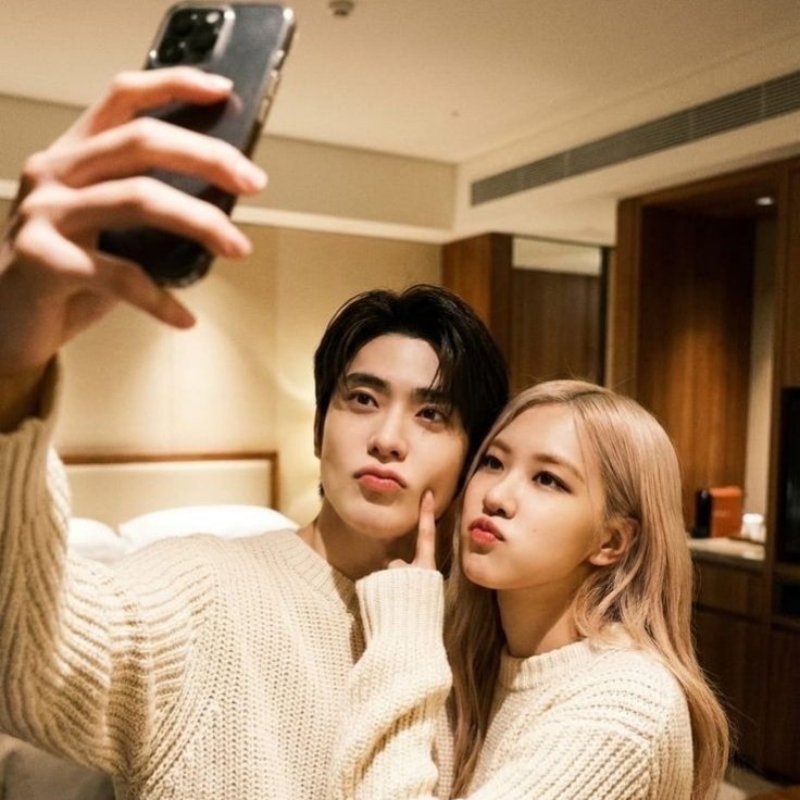 zee 🍒 tweet media