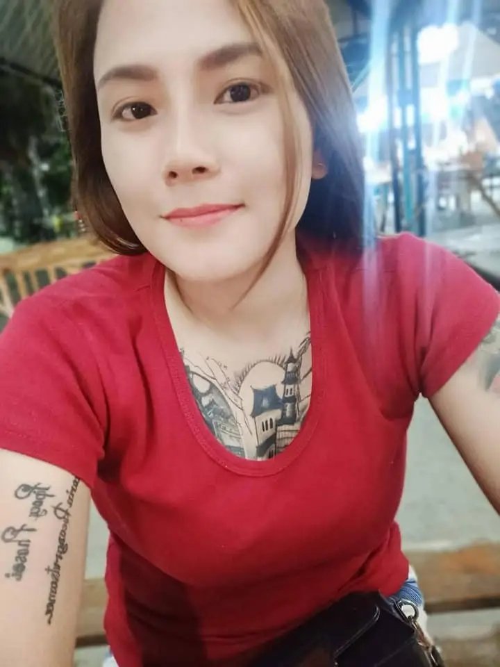 Siri ร่านควย tweet media
