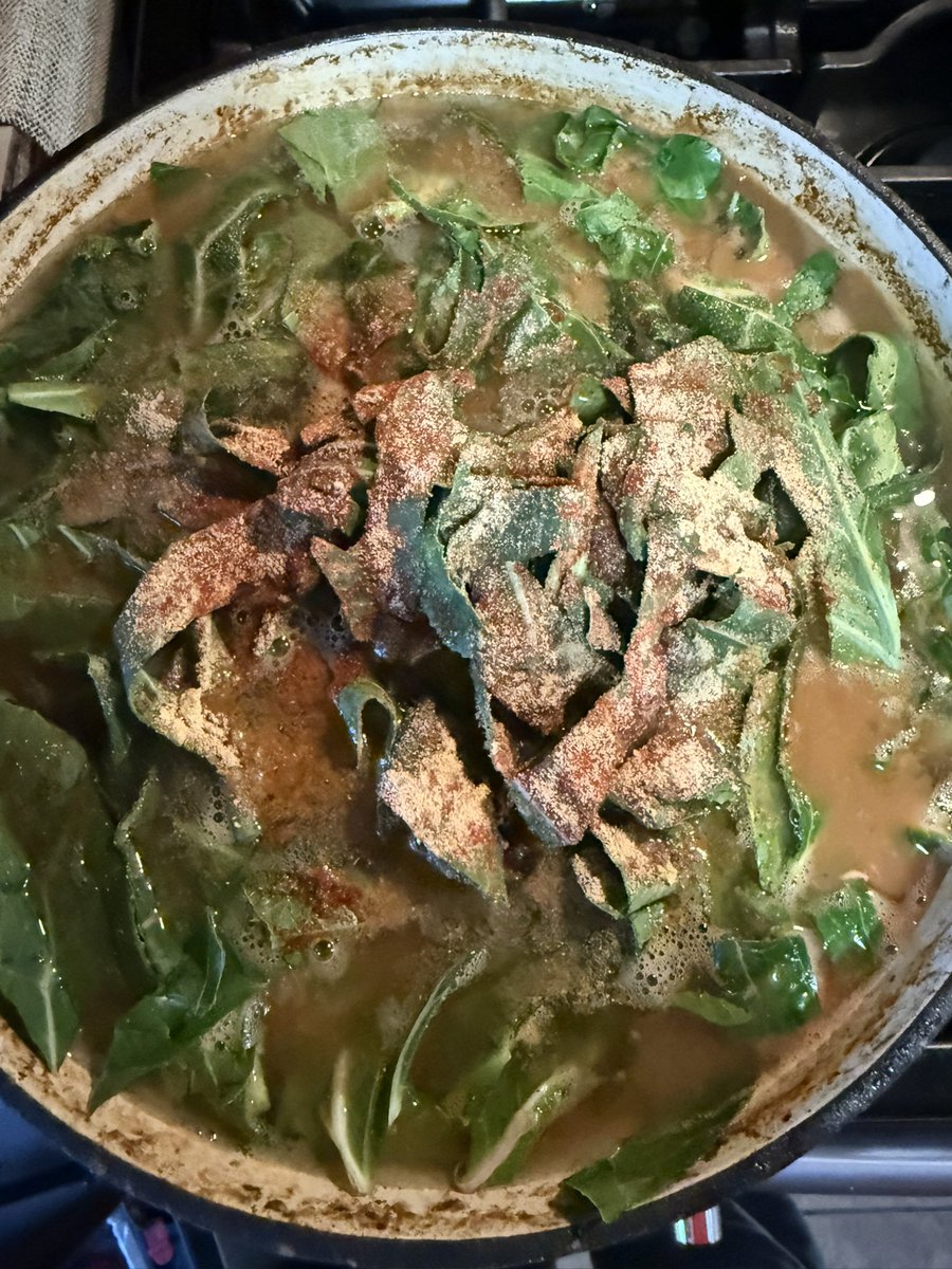 DaddyPilot213's tweet photo. 15 bean smoked turkey collard green soup. A Big thank you to @MulattoTSC for the inspiration. I Love and take pride in being A big Black man that can cook. #BlackBoyJoy #Chefme https://t.co/wXOIK8QoAu