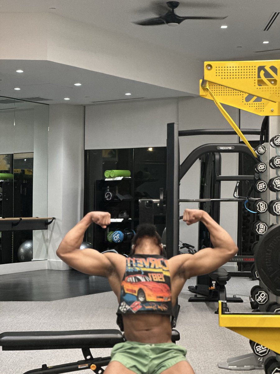 Perfumed Porno Vampire tweet media