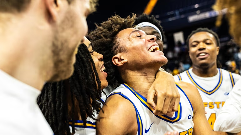 BBustersHoops's tweet photo. The Hofstra Pride (@HofstraMBB) are CAA Champions! The Pride have taken down Monmouth 75-69 to punch their ticket to the NCAA Tournament for the first time in 25 years!

Preston Edmead's electric run continued with 26 points, 4 rebounds, 4 assists, and 2 steals. 

Potential Bracket Buster?👀