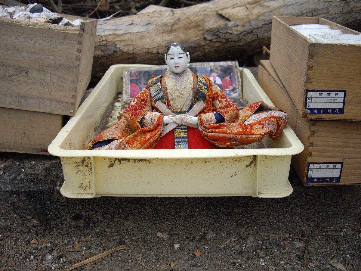 aoshimasamon's tweet photo. ２０１１年 4月初めの気仙沼の写真です。
この時は心のシャッターを全開にして、敢えてトラウマになることを覚悟しました。 https://t.co/nwFILBuPzE