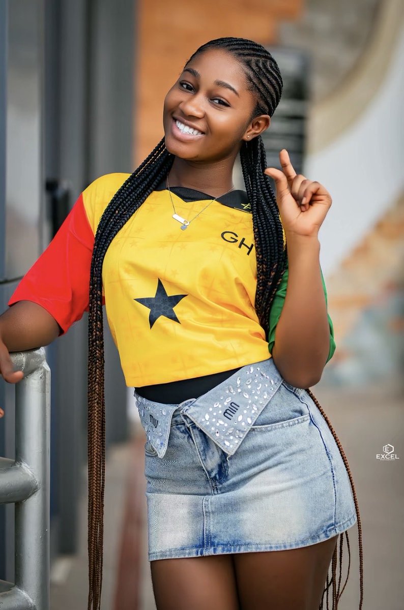 officialghboy's tweet photo. Ghana Girl https://t.co/i7KnTjF8d6