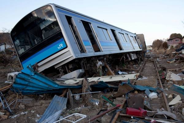 津波によって東北の鉄道もこんな被害を受けました。震災のことを忘れてはなりませんね。
#東日本大震災から15年
