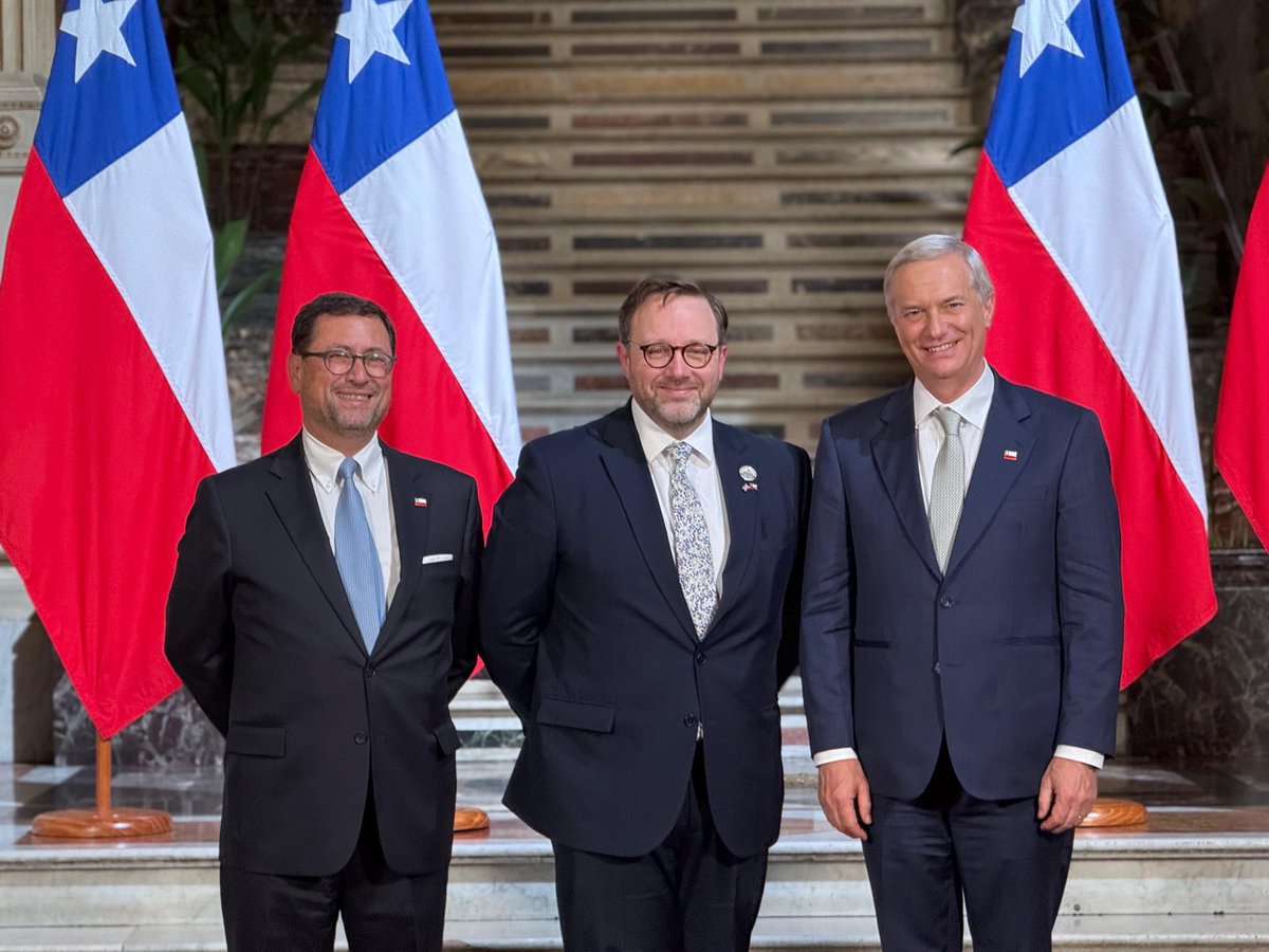 Chris Elmore MP tweet media