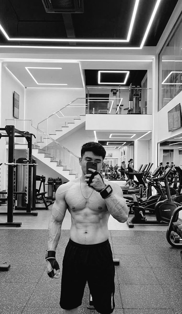 Yourghost123's tweet photo. Đà Nẵng https://t.co/laFpqWMQWq
