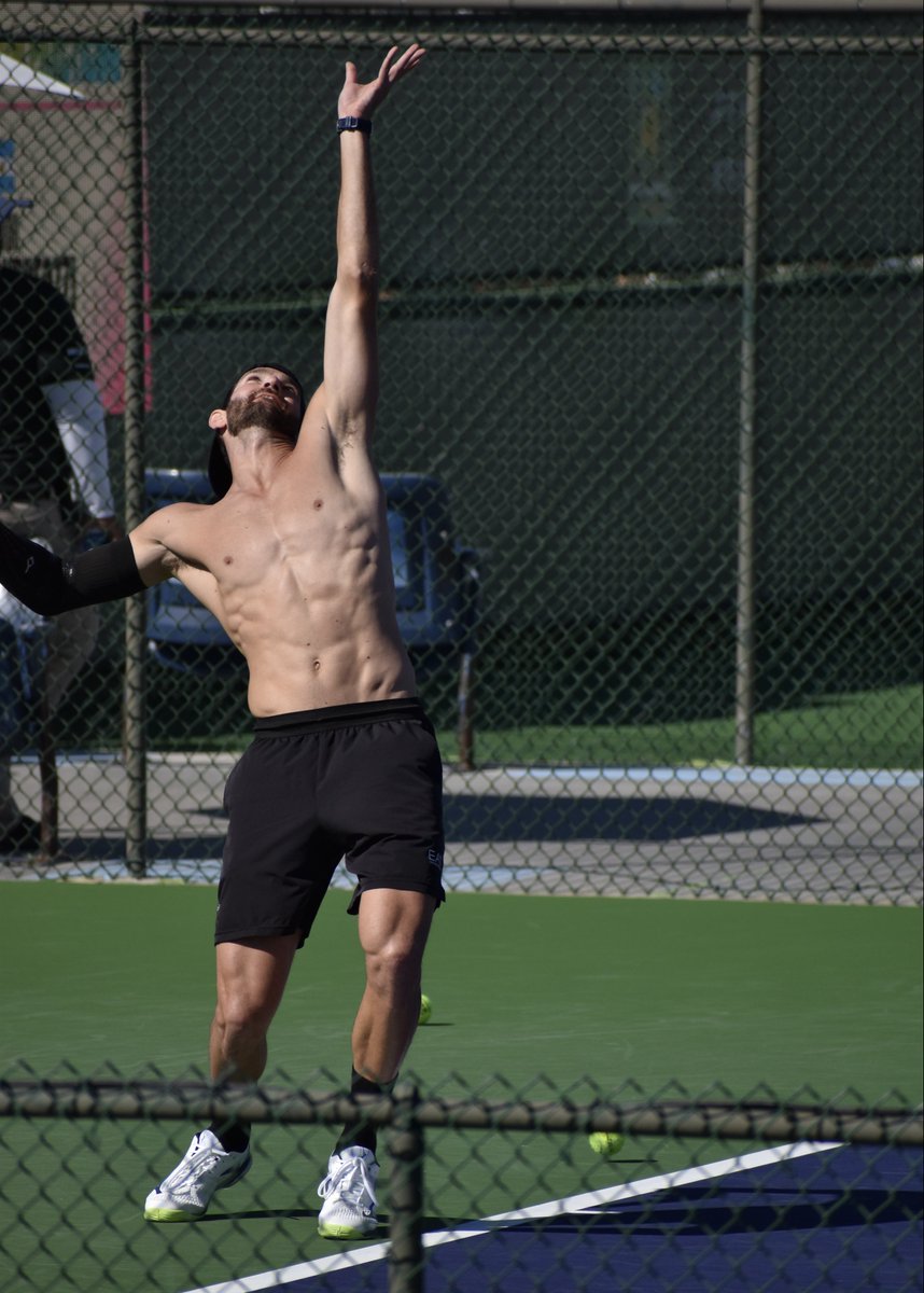 Andrea Vavassori always shows the goods 🥵 #IndianWells2026
