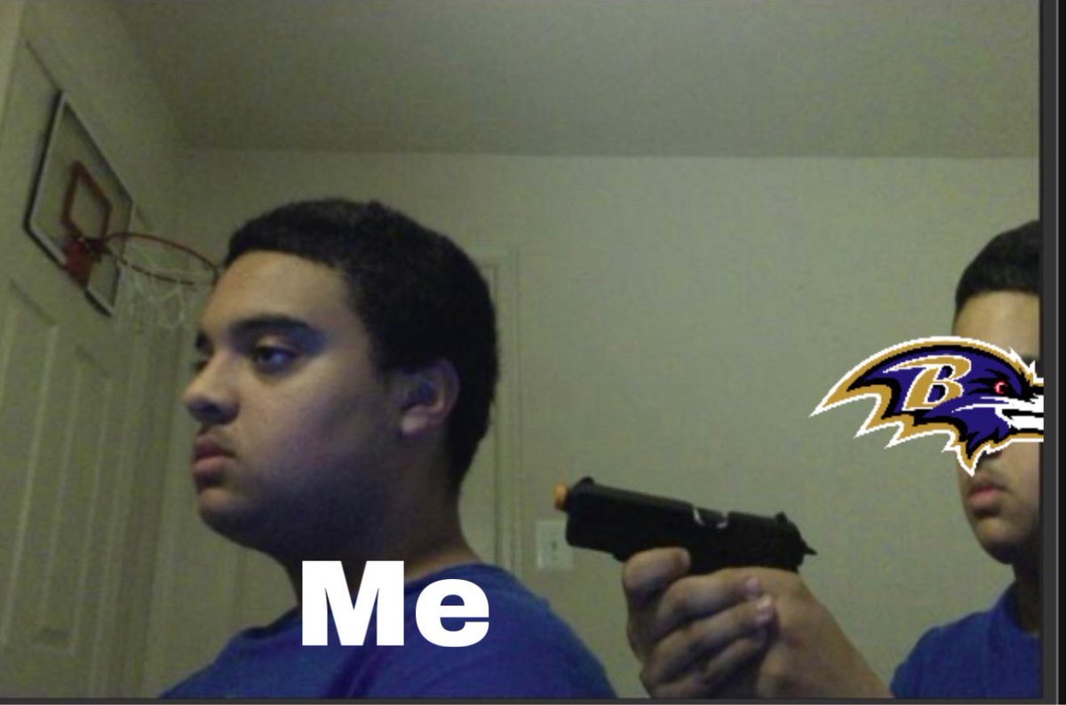 Just minding my fuckin business on a Tuesday night..