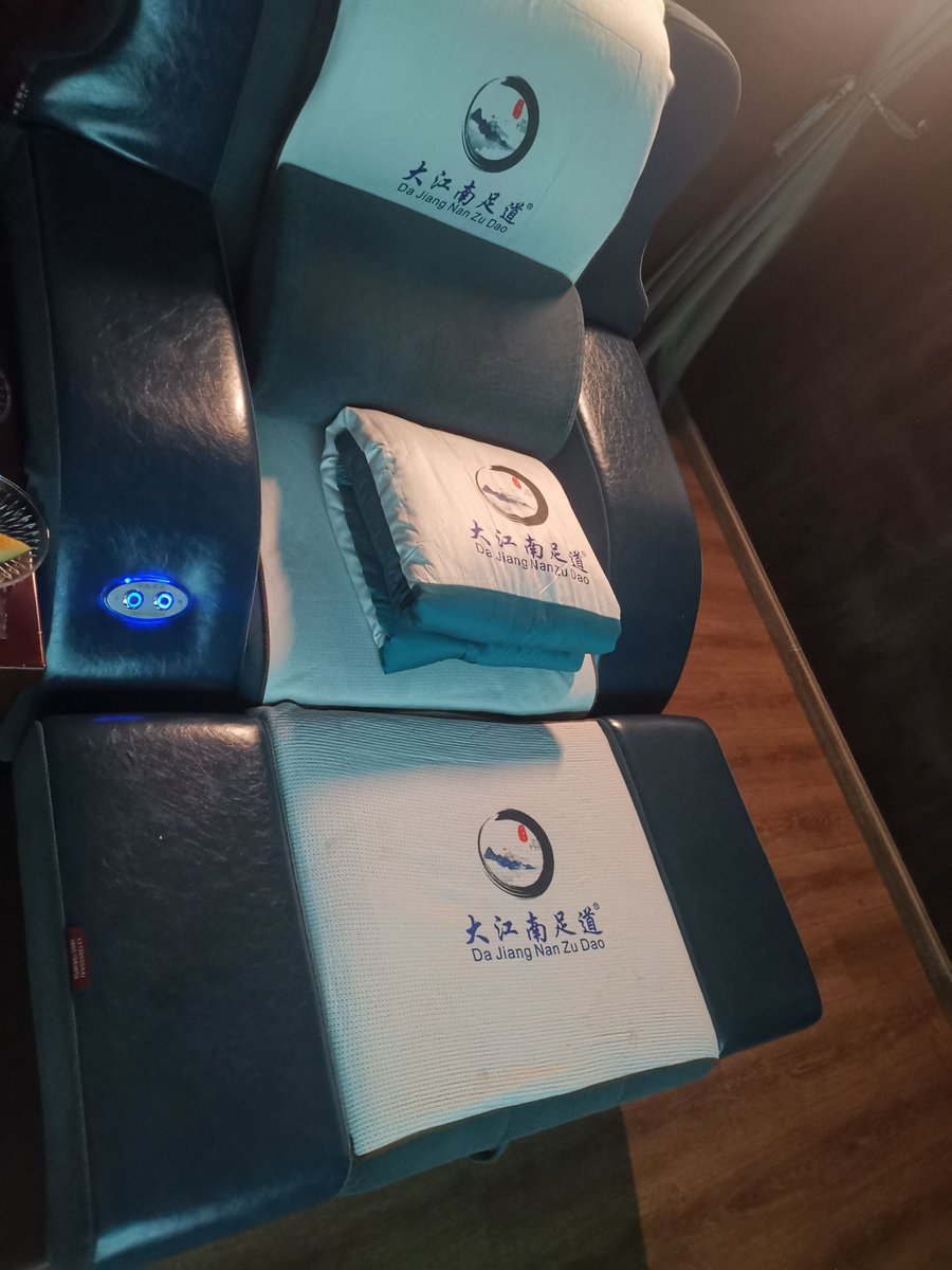 Oiluia Vzo tweet media