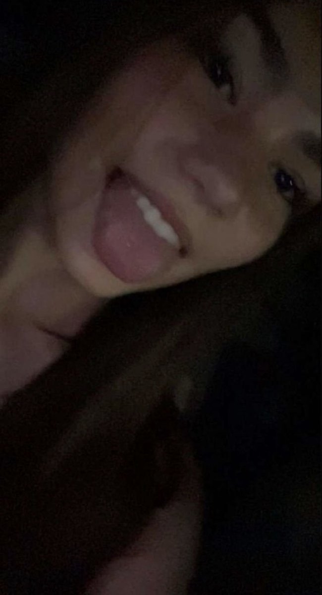 KeshaSecret's tweet photo. If you're NOT a bot, please say hi.  I'll follow back immediately.🥵 https://t.co/bQw29mpkh3