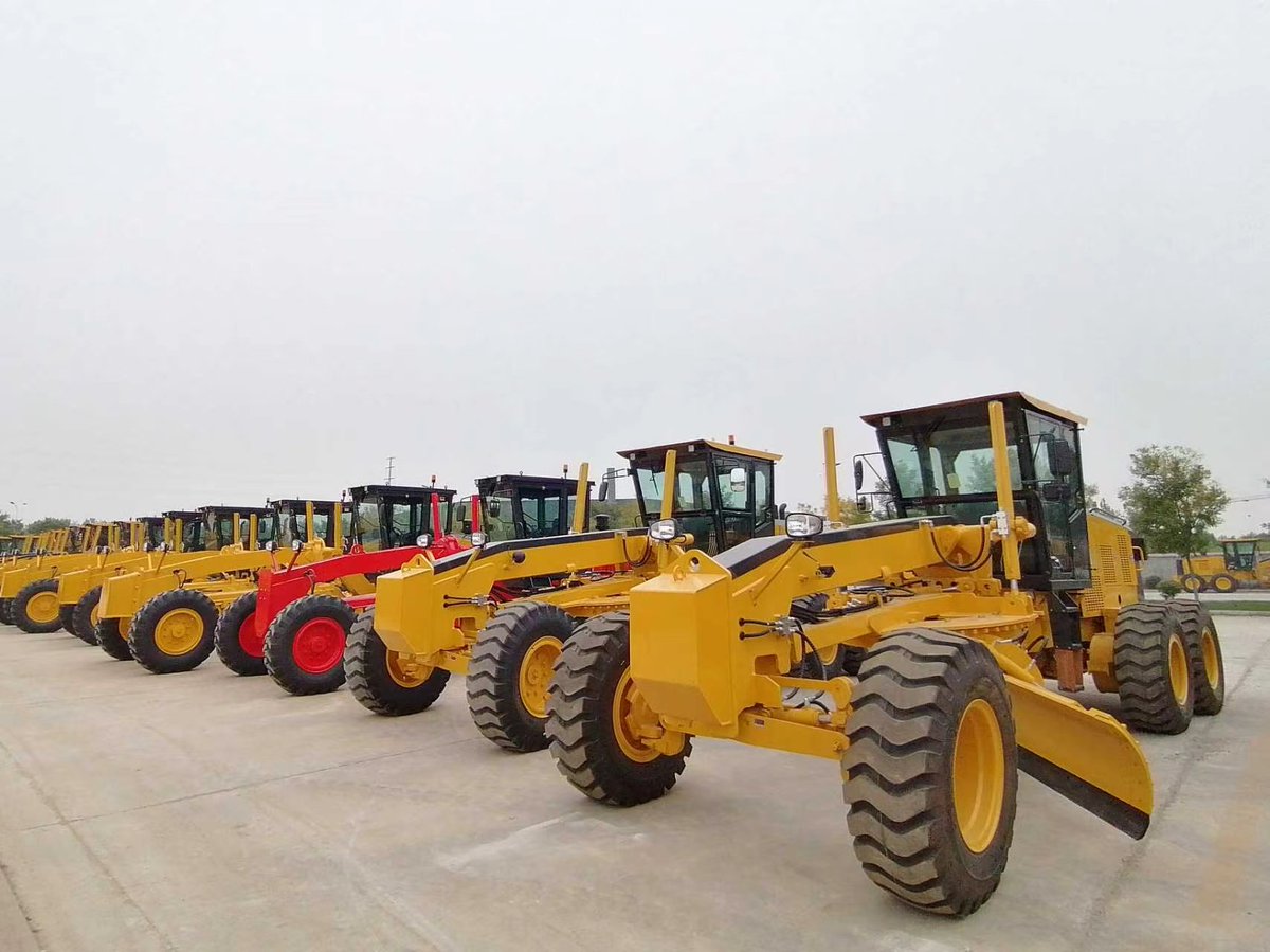 moka_zhang's tweet image. High-performance motor grader is launched! Precise leveling, powerful engine, durable and sturdy. ✨
Direct export to foreign countries, available worldwide. The road construction powerhouse! 
#machineryexport #motorgreader #construction machinery export