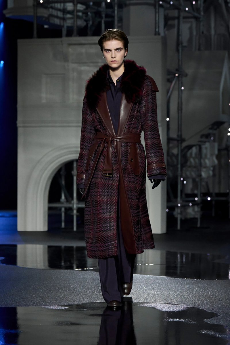 Burberry 2026AW ダニエル・リーの「バーバリー」はクラシック回帰が