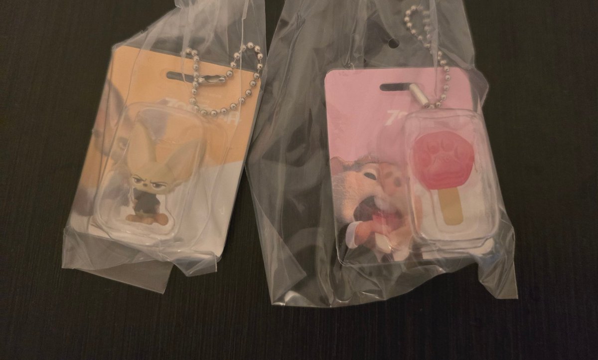 とまこ tweet media