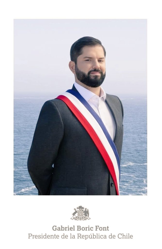 LALAFULLF's tweet photo. Hasta pronto querido presidente, gracias por los logros alcanzados aunque todo estaba en contra.
No fue fácil, pero, se logró. Gracias! 🙏 Volverá por Chile✊ https://t.co/yQ7ro5PcHN