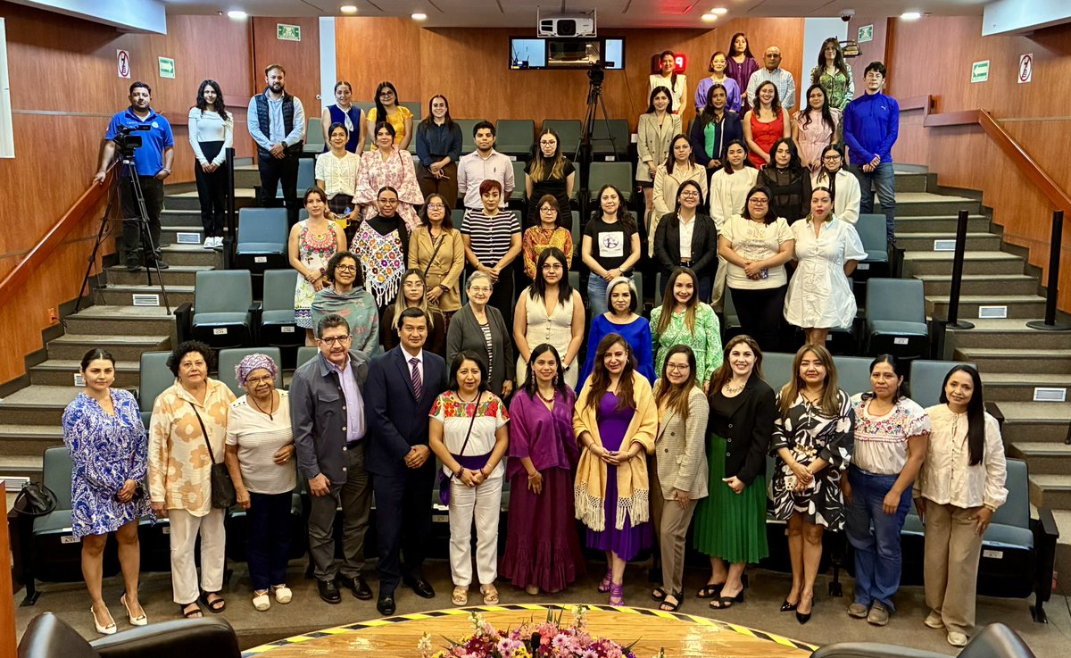 Eva Barrientos tweet media