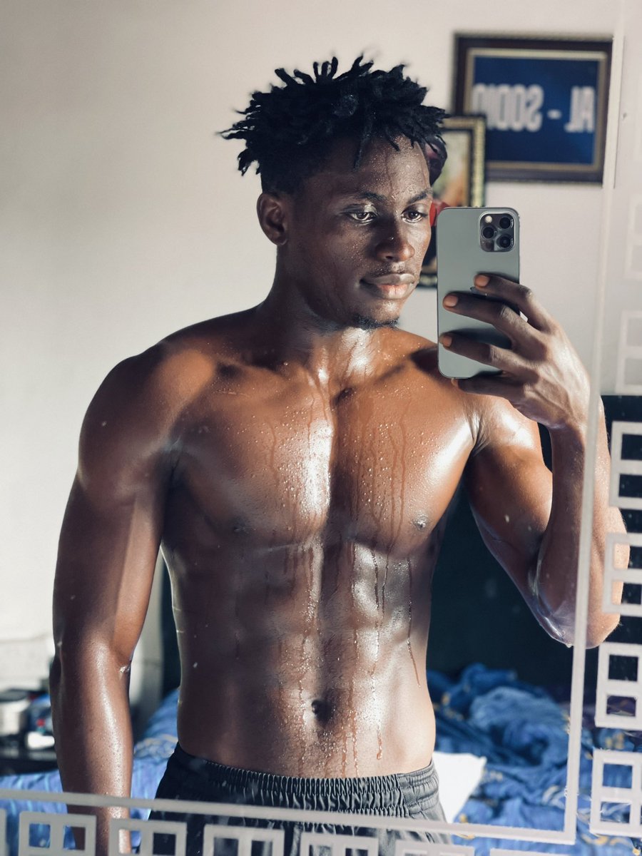 danieloluwamo's tweet photo. What’s on your mind?🤭 https://t.co/680JQ99KzB