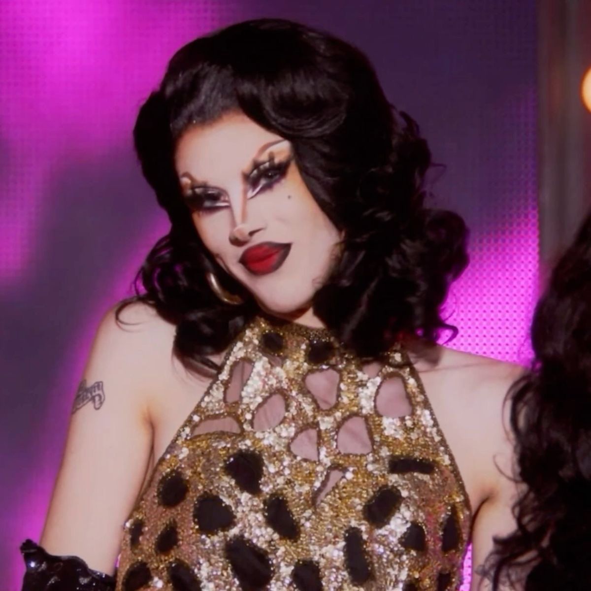 demon blood boy tweet media