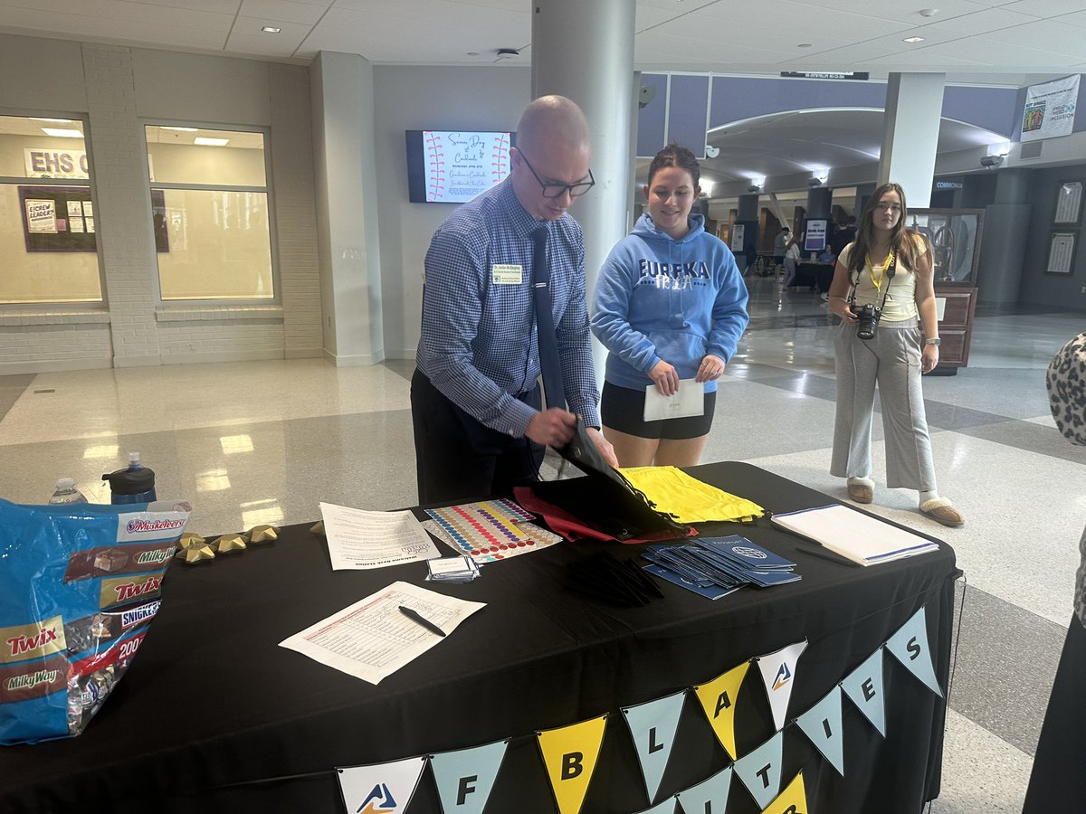 KeriSkeeters's tweet photo. The Eureka HS FBLA hosted the Inaugural All Abilities Job and Resource Fair this afternoon!  It was an incredible event featuring organizations offering meaningful opportunities for individuals of all abilities. Truly an inspiring afternoon! #NurturingLearning https://t.co/U3z1TTwVPA