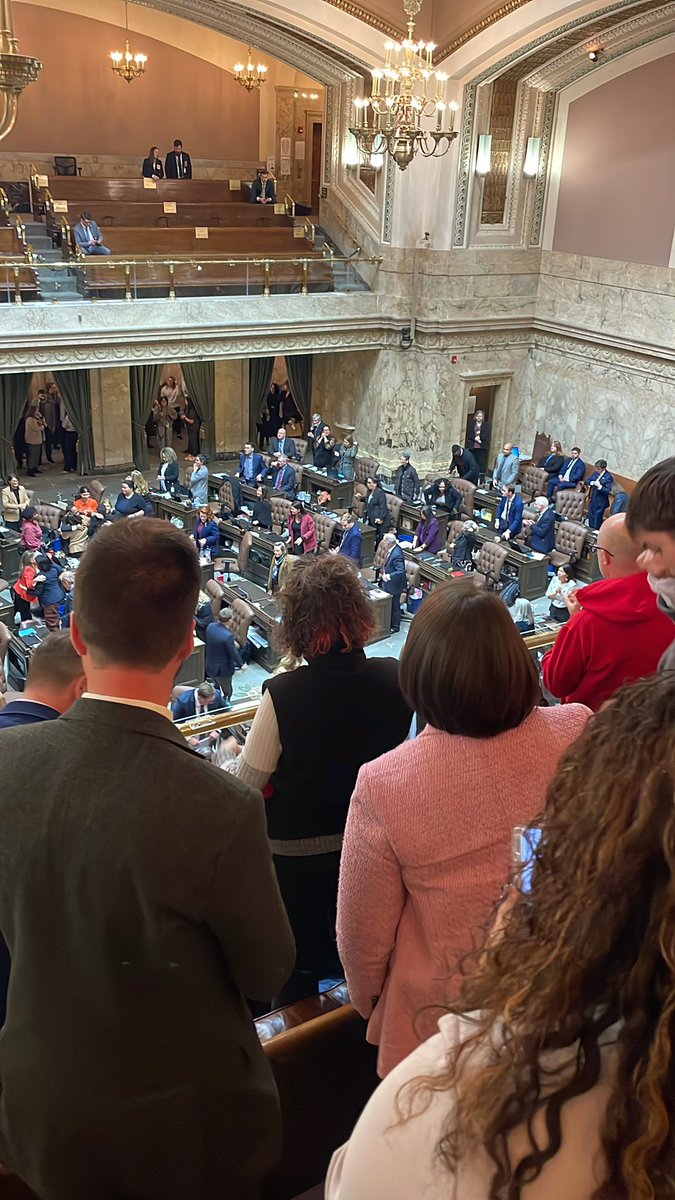 drewmikkelsenk5's tweet photo. BREAKING: After 24-hour debate, #waleg House votes to approve income tax on millionaires. https://t.co/8SKz0DHx0u