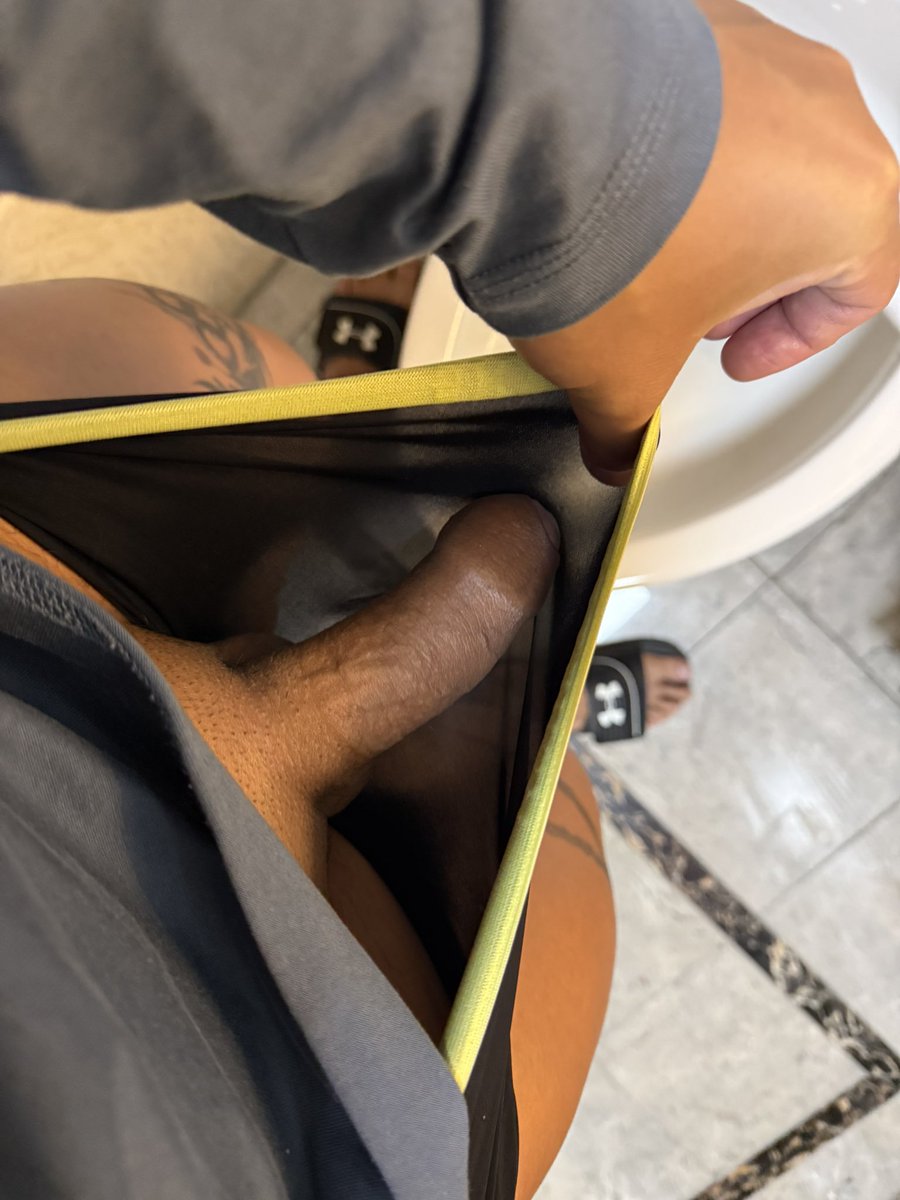 skdhlzhjdnxvzn tweet media