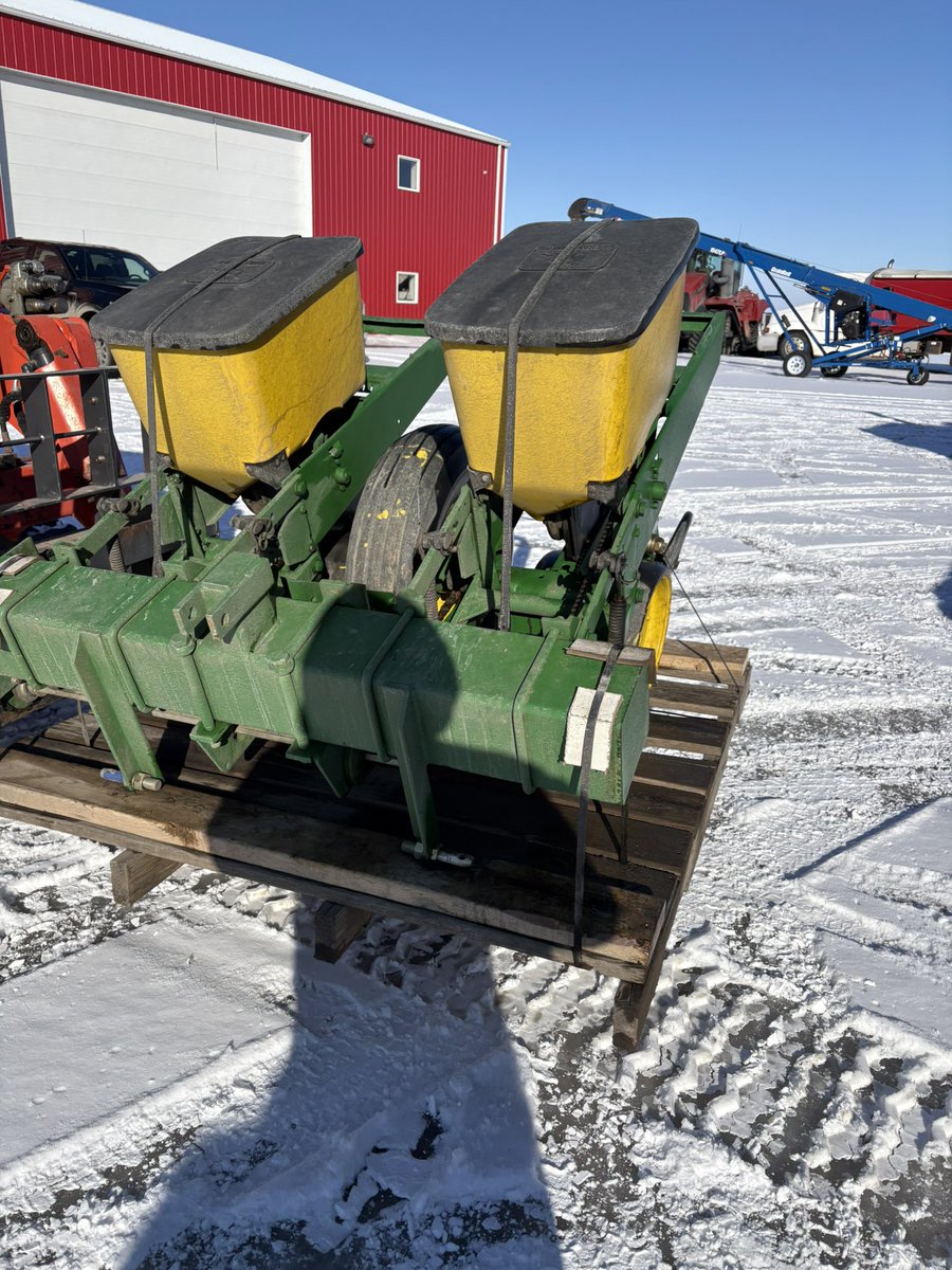 Callum_nvp2's tweet photo. @NValleyP2 @KippenAndrew it was a big delivery day today to get this build on the way! Parallel arms and updated closing system and some wear parts. 
This little guy 2 row got delivered to the farm for some sweet corn! Never know what you’re going to see on your travels. 🌽 https://t.co/x5MTQoeqNT