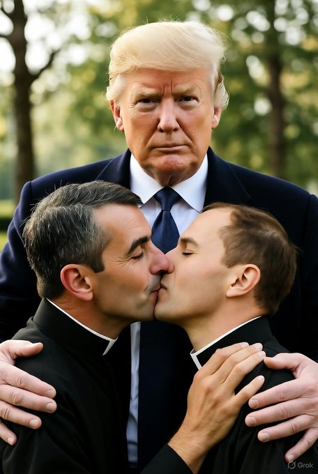 minecraftmehn's tweet photo. @TMessenger6 @JasonSm07550967 @RandPaul @MassieforKY god is gay! embrace it https://t.co/jTzrcbYAZq