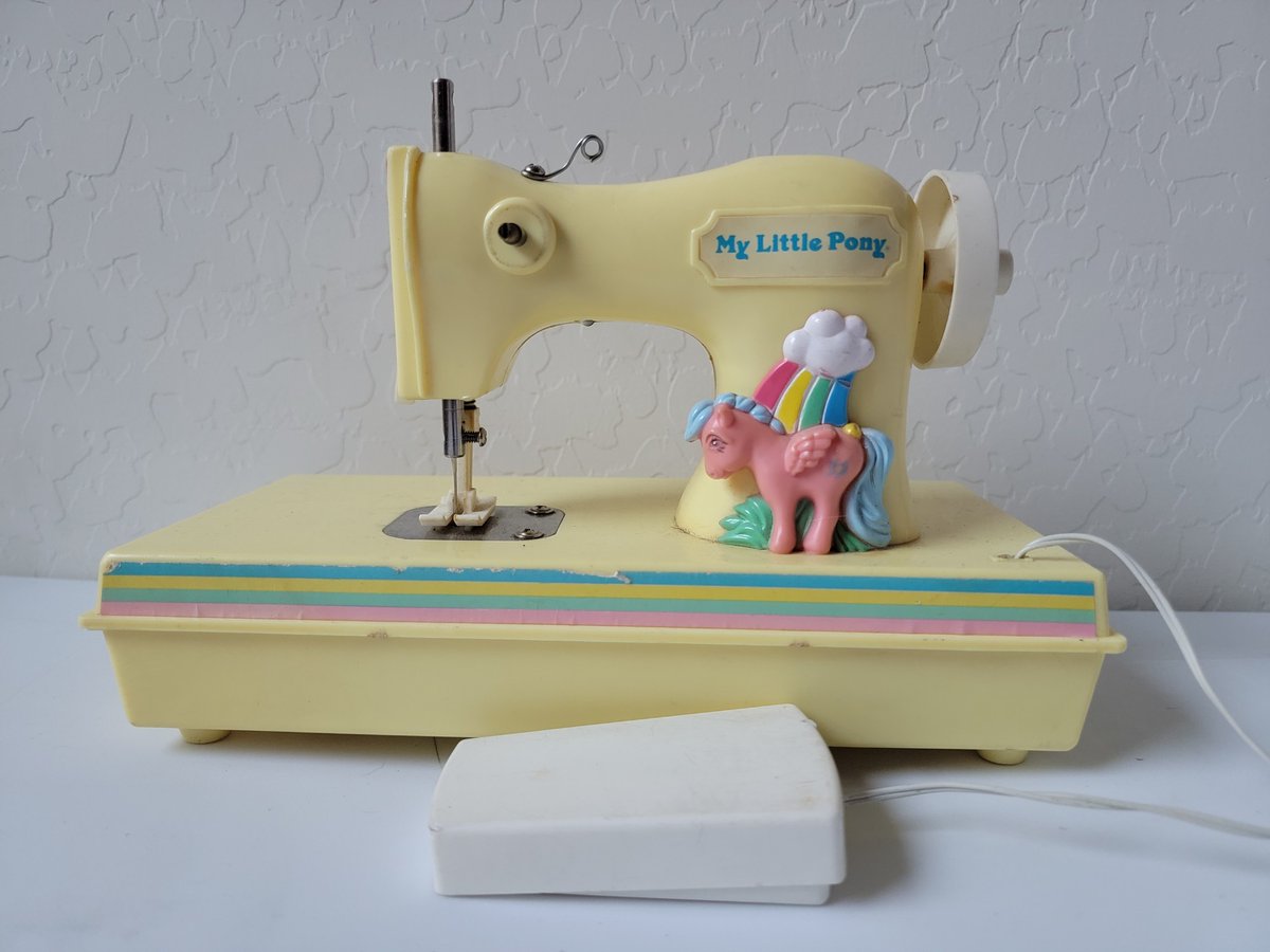 1984 my little pony kid's sewing machine