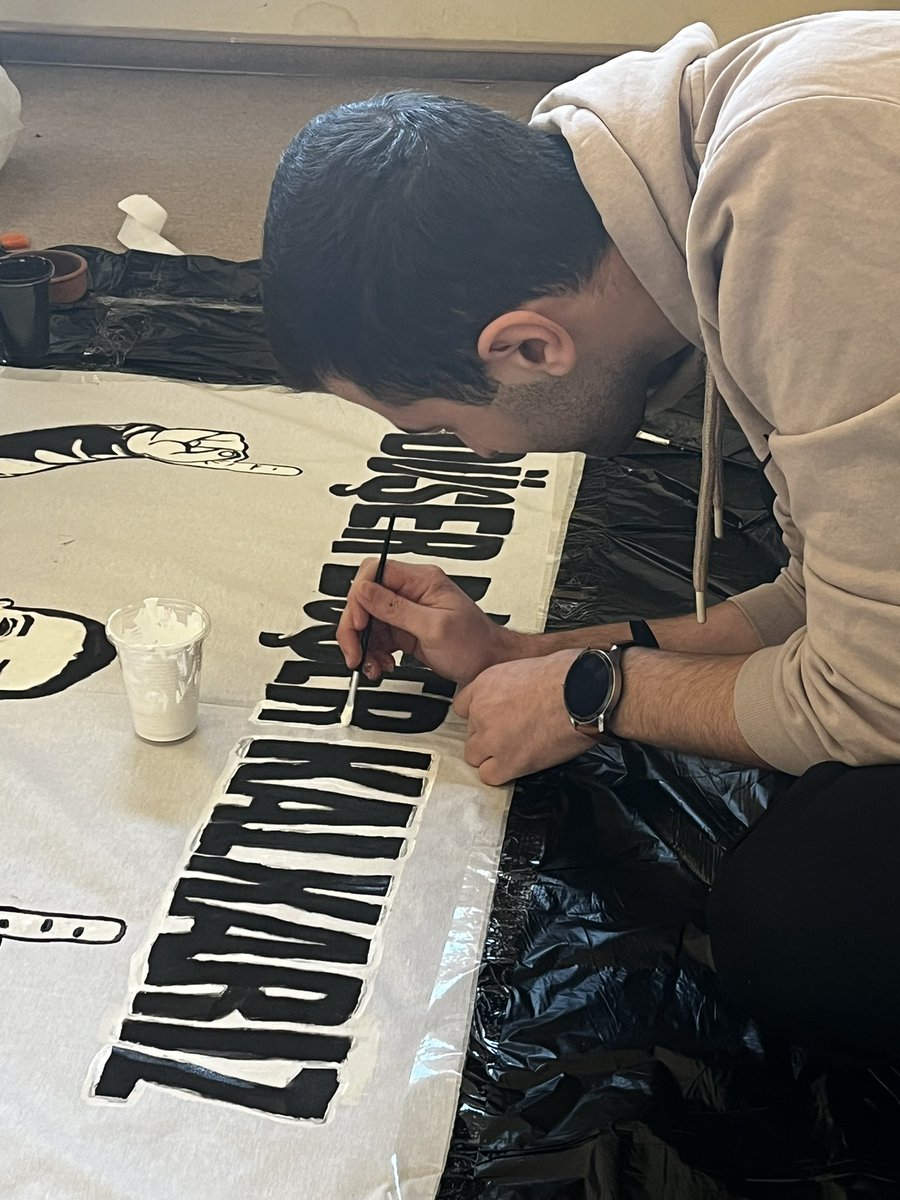 BerkDemiruA's tweet photo. uA UNI Nevşehir güzel sanatlar fakültesi:) 
@uANevsehirUNI https://t.co/OqgyOqlWnj
