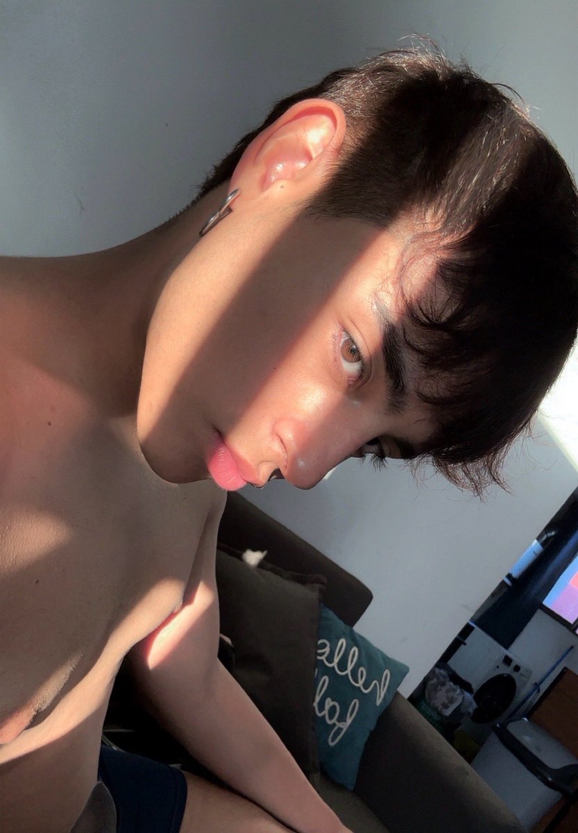 chicoonasty's tweet photo. 😇 https://t.co/CXZ9GaOMBc