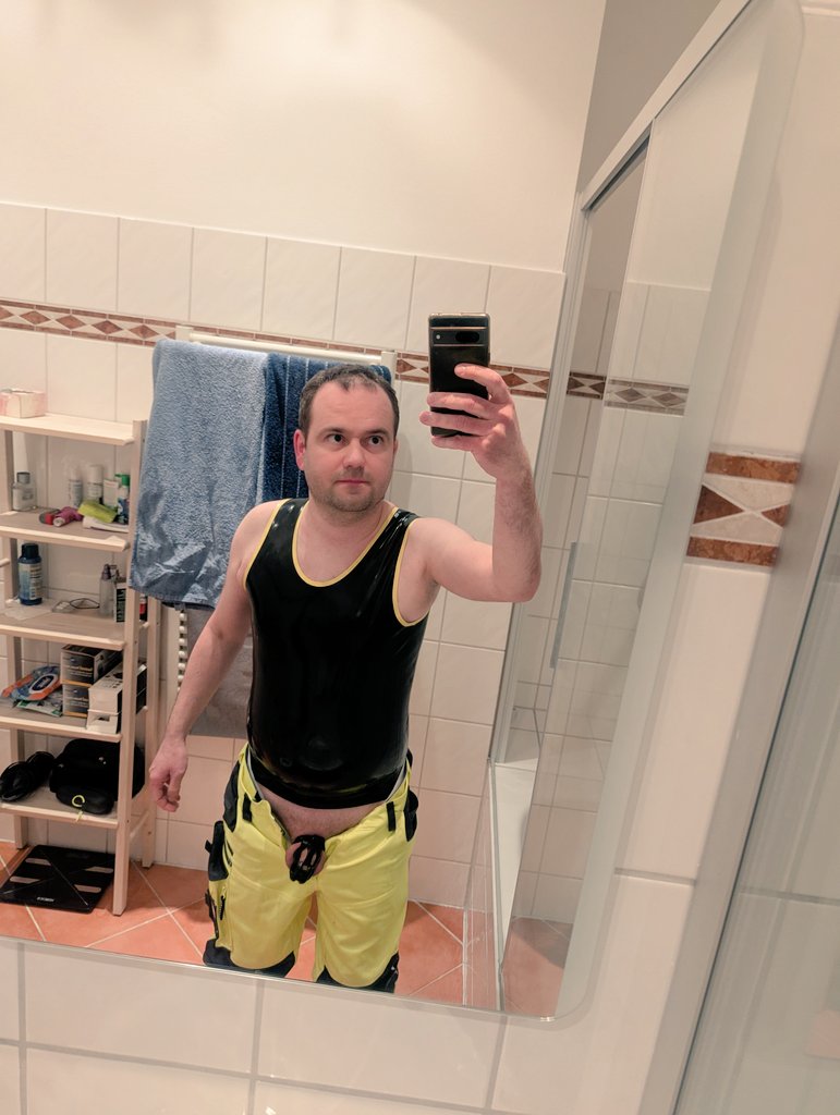 rubberunit01's tweet photo. 🚨 EMERGENCY TOY: DEPLOYMENT 🚨

rubberunit01 is online. Unclaimed &amp; ready for public use. ⛓️

Calibrate my #Chastity:
⚡️ 1 View = 0.5h
⚡️ 1 RT = 12h
⚡️ 1 Like = 6h
⚡️ 1 Follow = 2 days

7 days open. How long will you lock me? 🔑🚫

@GayChastityRTs @lockedguys @KINK3Ddesigns https://t.co/rppYeSouV7