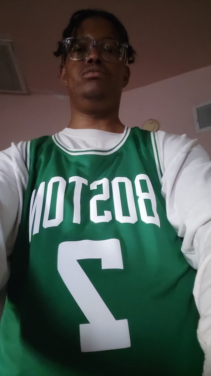 RobSparks413's tweet photo. @FCHWPO Definitely didn't deserve to be ejected. https://t.co/QCrcyMopaV