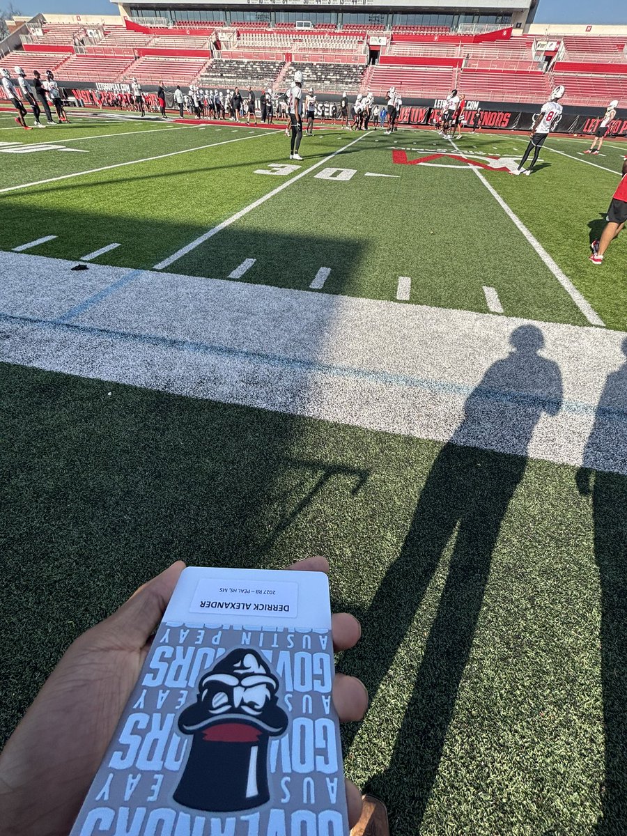 Had a great time <a href="/austinpeay/">Austin Peay State University</a> thanks <a href="/CoachBradGovs/">Antonio Bradford</a> can’t wait to be back❤️<a href="/ashlynmwood/">ashlyn wood</a> <a href="/Blake_Littman/">Blake Littman</a> <a href="/NickGrieco32/">Nick Grieco</a>