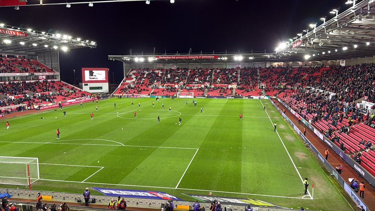 Ed Baker 🇨🇱 tweet media